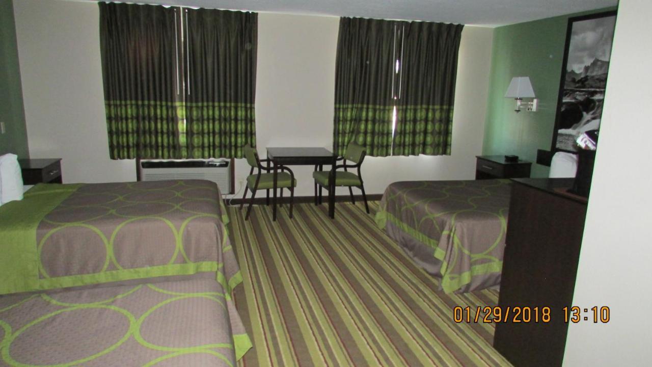 Hotel Super 8 By Wyndham Rock Springs Extérieur photo